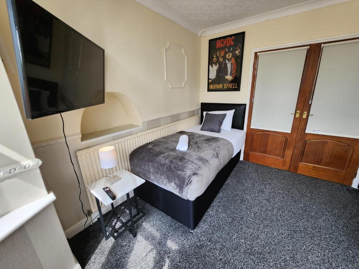 Sheldon Shared House Otel Solihull Dış mekan fotoğraf