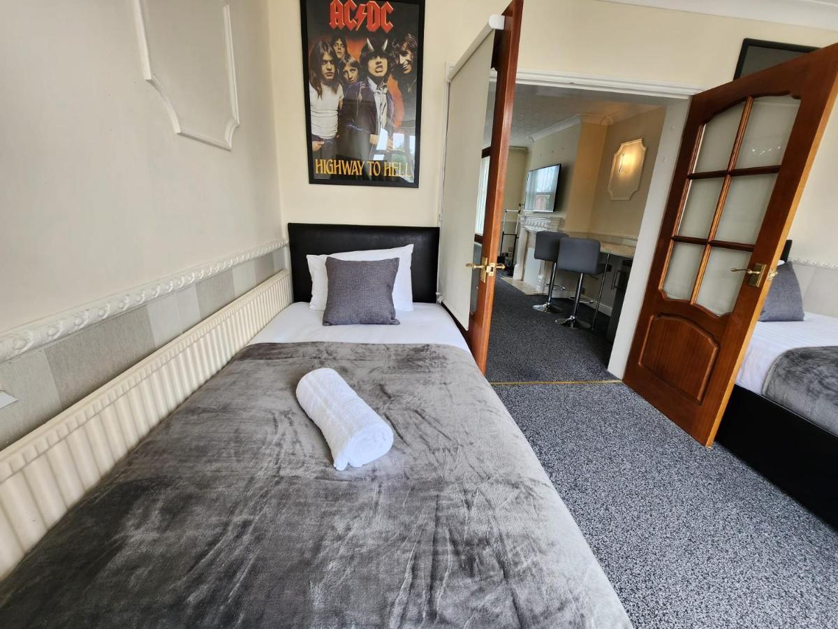 Sheldon Shared House Otel Solihull Dış mekan fotoğraf