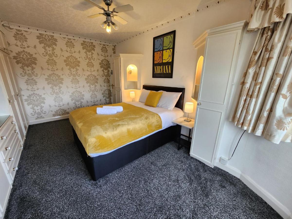 Sheldon Shared House Otel Solihull Dış mekan fotoğraf