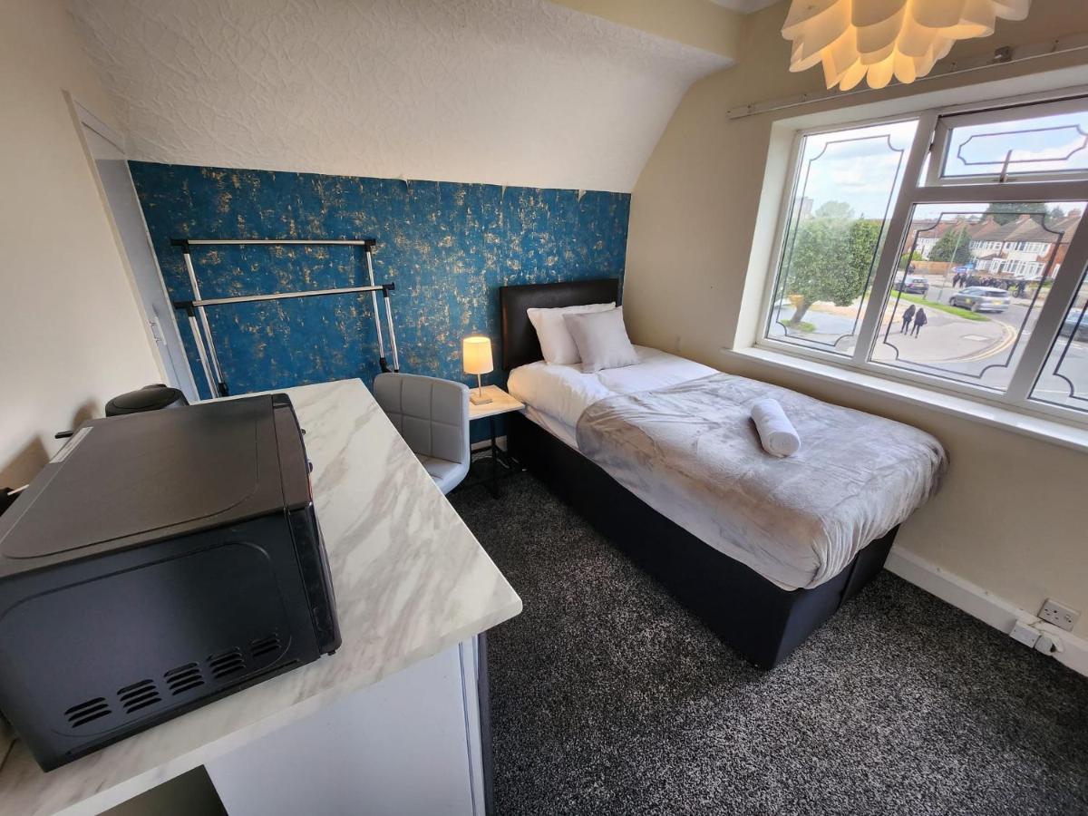Sheldon Shared House Otel Solihull Dış mekan fotoğraf